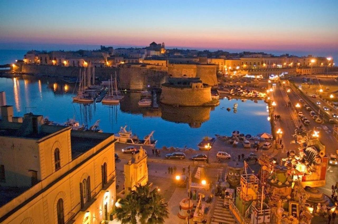 Minzoni Tony Gallipoli Dış mekan fotoğraf